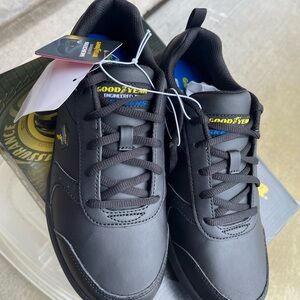 Men's Black Sneakers